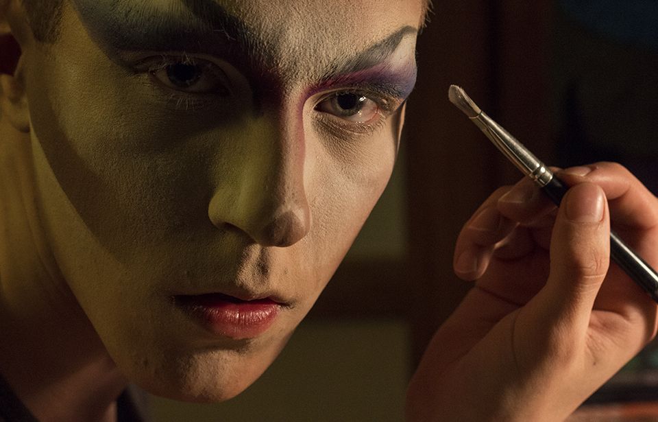 Drag artist finds a way to make them smile